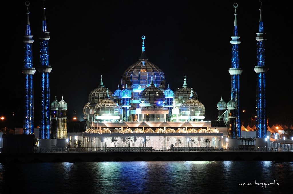 Cyristal Mosque in Kuala Terengganu - Malaysia (night)